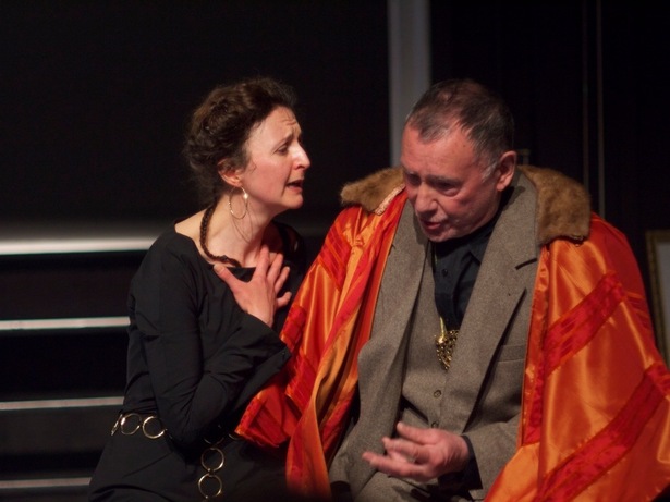 Guy Didier et Muriel Arnould dans Cosroès, 2012 (c) Le Studiolo Guy Didier et Muriel Arnould dans Cosroès, 2012 (c) Le Studiolo