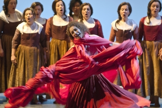 La Muette de Portici (Fenella -Elena Borgogni) DR E. Carecchio (c) Opéra Comique La Muette de Portici (Fenella -Elena Borgogni) DR E. Carecchio (c) Opéra Comique