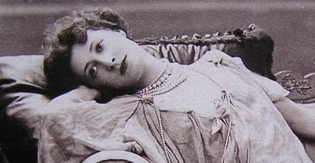 Catherine Authier - Co-directrice du projet Les Contemporaines Catherine Authier - Co-directrice du projet Les Contemporaines