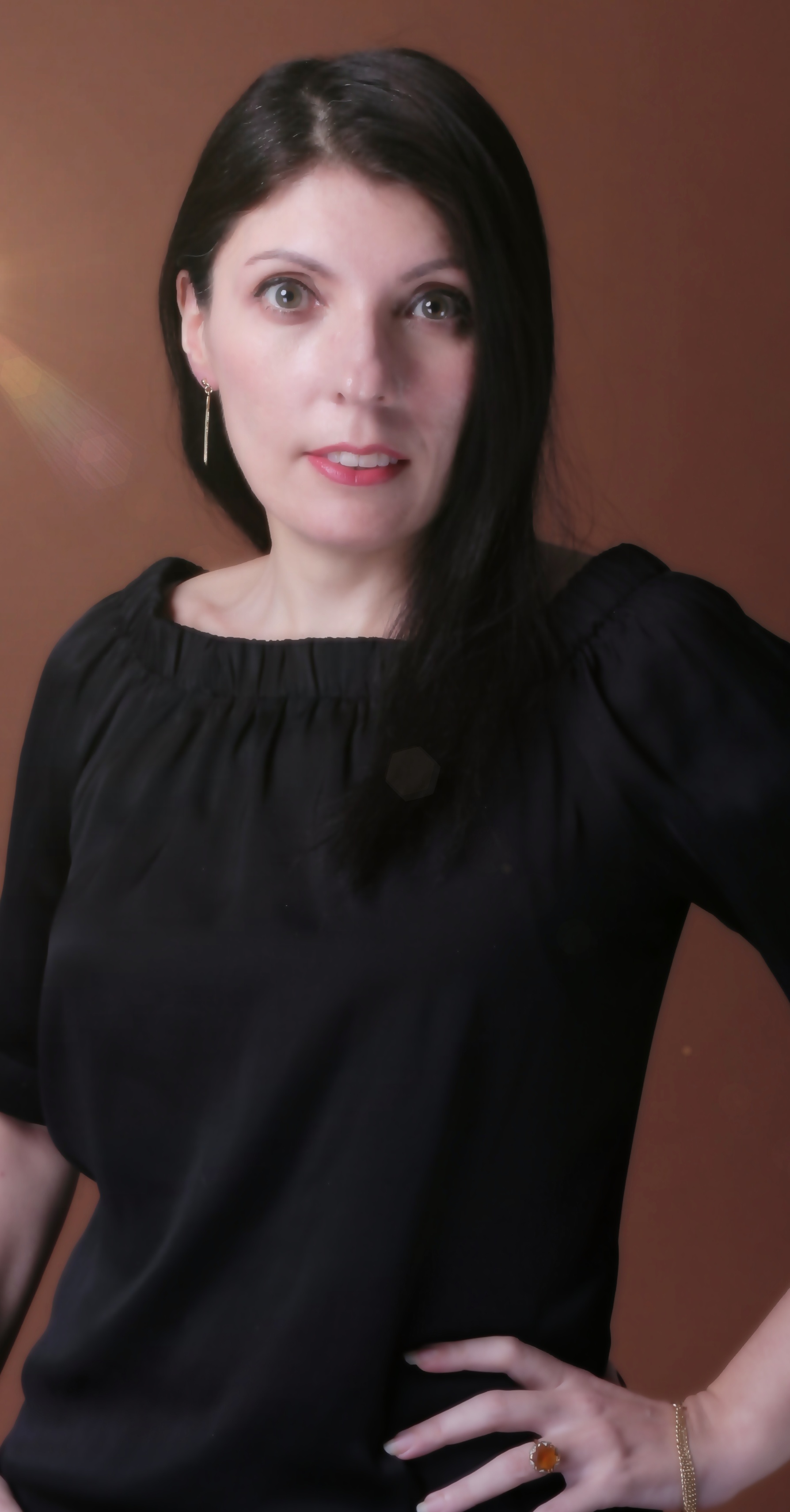 Sabine Chaouche Academic/ SaCha Jùn Author & Content Creator  俊